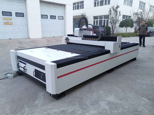 een enkele werktafel glasvezellasersnijmachines voor metaal, staal en aluminium...